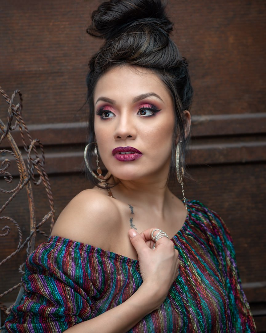 luxury brand photographer for women in Dallas – confident woman posed for high-end personal branding session